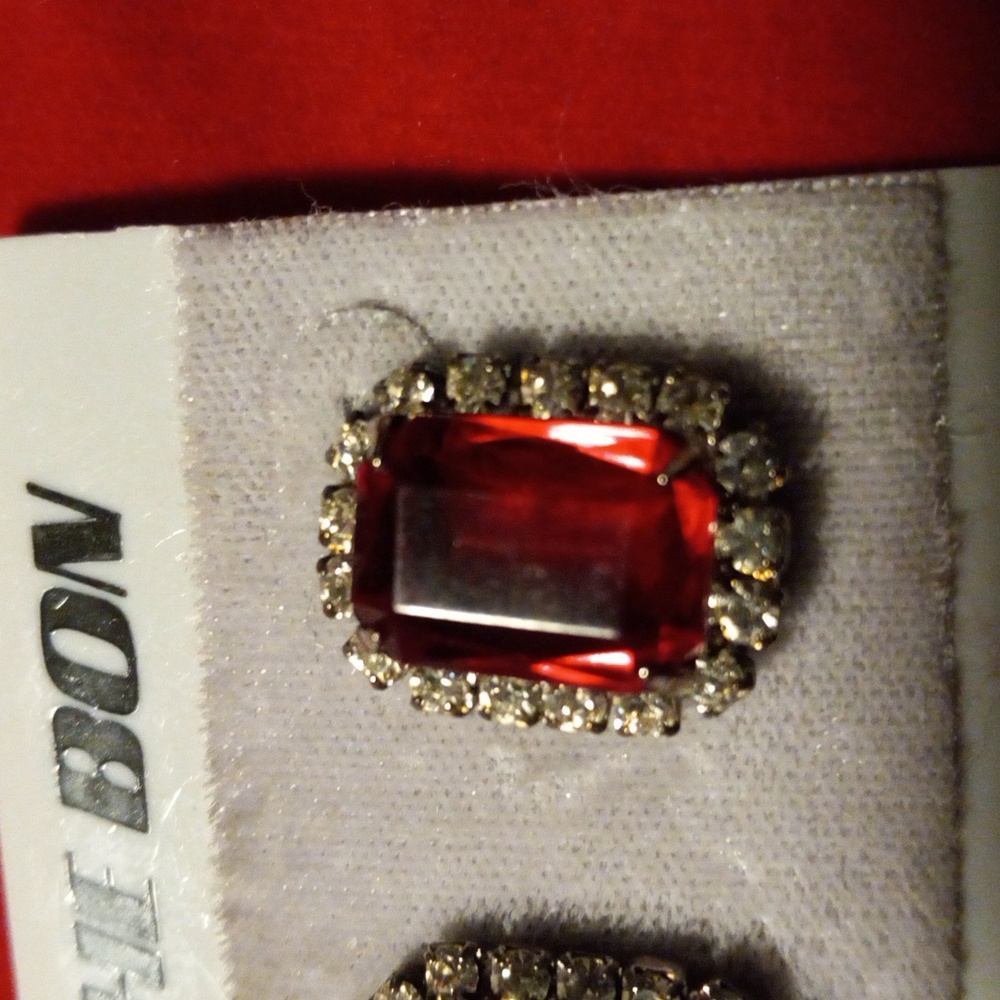 The Bon earrings - Picture 3 of 3